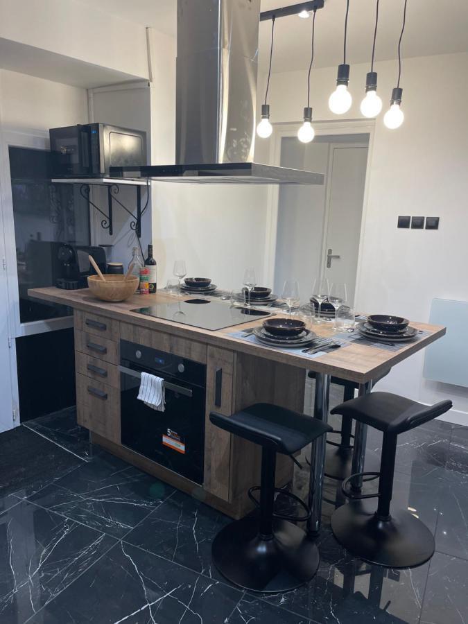 Appartement Hors Du Commun Avec Son Jacuzzi Salies-de-Béarn エクステリア 写真