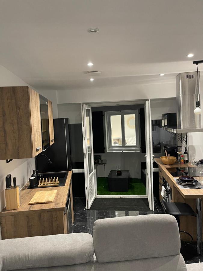 Appartement Hors Du Commun Avec Son Jacuzzi Salies-de-Béarn エクステリア 写真
